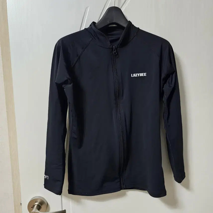 [BUNJANG] Lazybee Women's Zip-Up Rash Guard + Leggings Set - Black / 레이지비 여성용 집업 래쉬가드+레깅스 세트 블랙