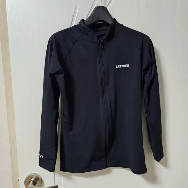 [BUNJANG] Lazybee Women's Zip-Up Rash Guard + Leggings Set - Black / 레이지비 여성용 집업 래쉬가드+레깅스 세트 블랙