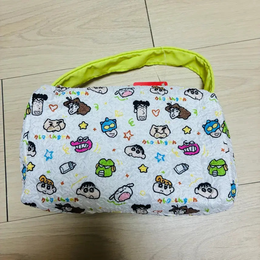 [BUNJANG] Crayon Shin-chan Pattern Lime Pouch Cosmetic Storage Bag / 짱구는못말려 패턴 파우치 라임 화장품 수납 가방