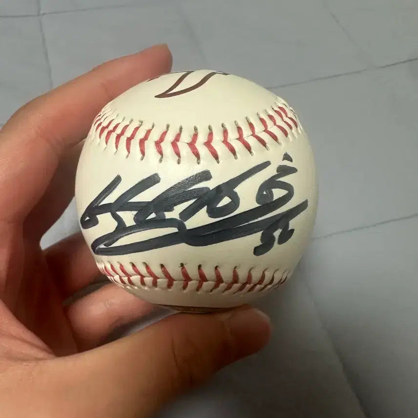 [BUNJANG] Park Byung-ho Signed Seoul Heroes Logo Baseball / 박병호 서울 히어로즈 싸인 로고볼