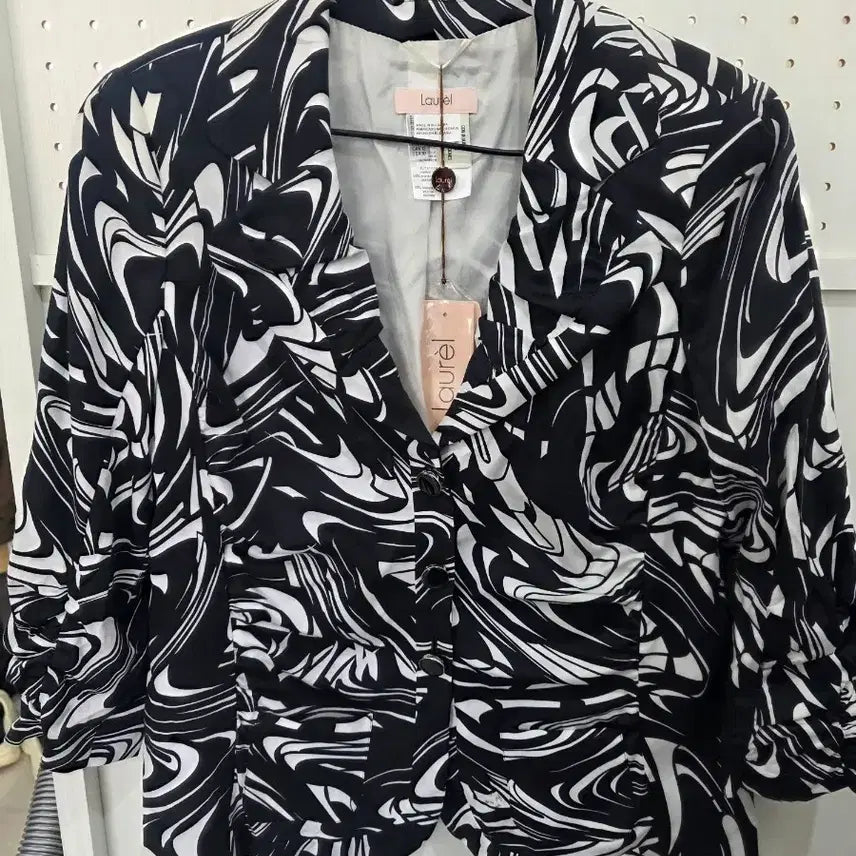 [BUNJANG] Laurel Black & White Pattern Jacket / Laurel 블랙앤화이트 패턴 자켓
