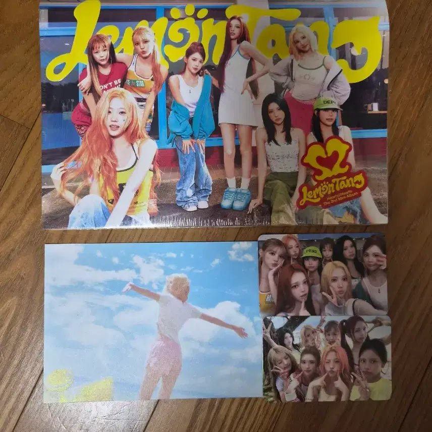 [BUNJANG] STAYC Yoon Photocard, Postcard, and Album Bundle Set / 하투하 레몬탱 지우 엽서 단체 포카 2장 개봉 앨범 일괄 세트 양도 스텔라 이안 아이코닉 하트 일본 교환 비치 썬