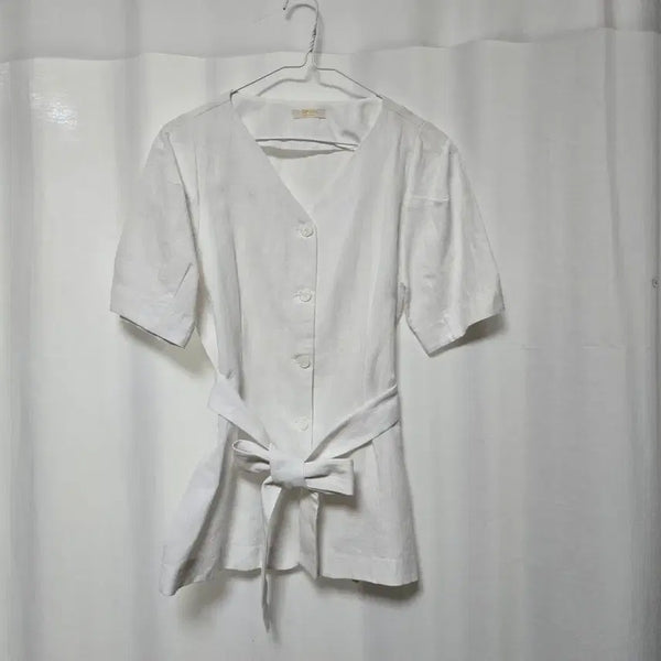 [BUNJANG] TOP ISSUE COUPS White Linen Blouse - Size 55 (New with Minor Stain) / TOP ISSUE 쿠프 화이트 린넨 블라우스 / 여성 55 / 새상품