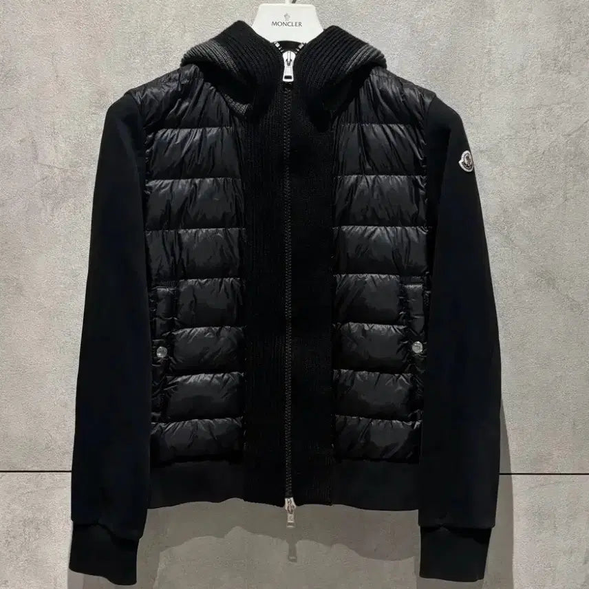 [BUNJANG] Moncler Knit Padded Jacket / 몽클레어 니트패딩s