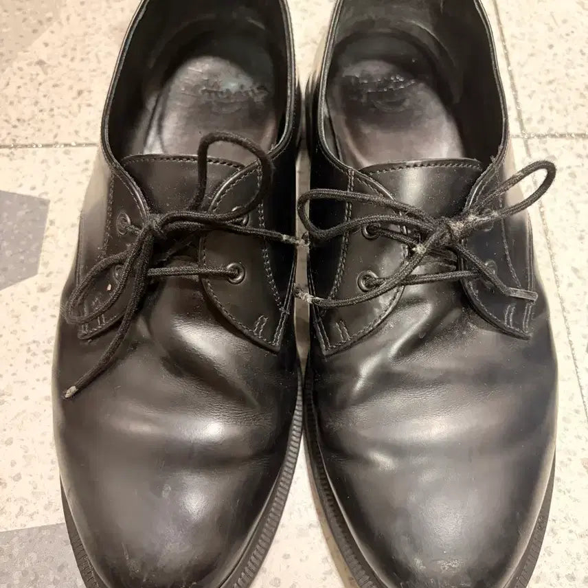 [BUNJANG] Dr. Martens 2-Eyelet Shoes Size 270 / 닥터마틴 2홀 270