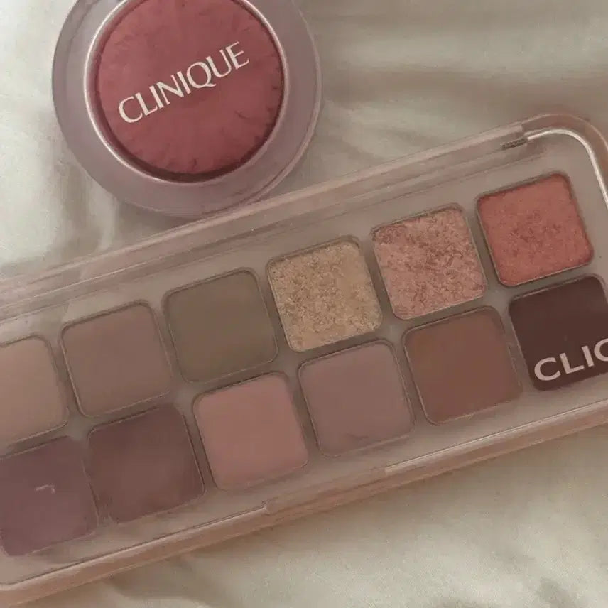 [BUNJANG] CLIO Eyeshadow Palette & Clinique Blush Set / 화장품 일괄로 팔아요