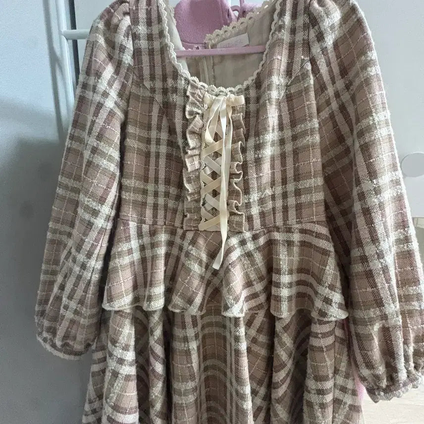 [BUNJANG] Lizlisa Classic Strawberry Chocolate One-Piece Dress / 리즈리사 고전 대대장 딸기초코 원피스