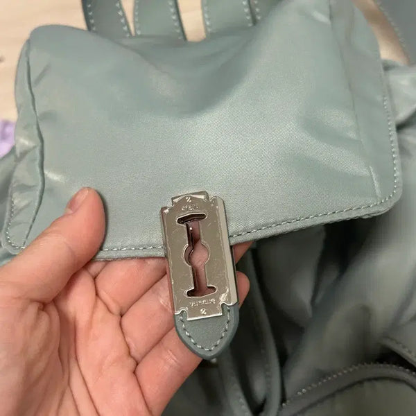 [BUNJANG] Vunque Hei Double Pocket Backpack Medium / 분크 헤이 더블 포켓 백팩 미듐