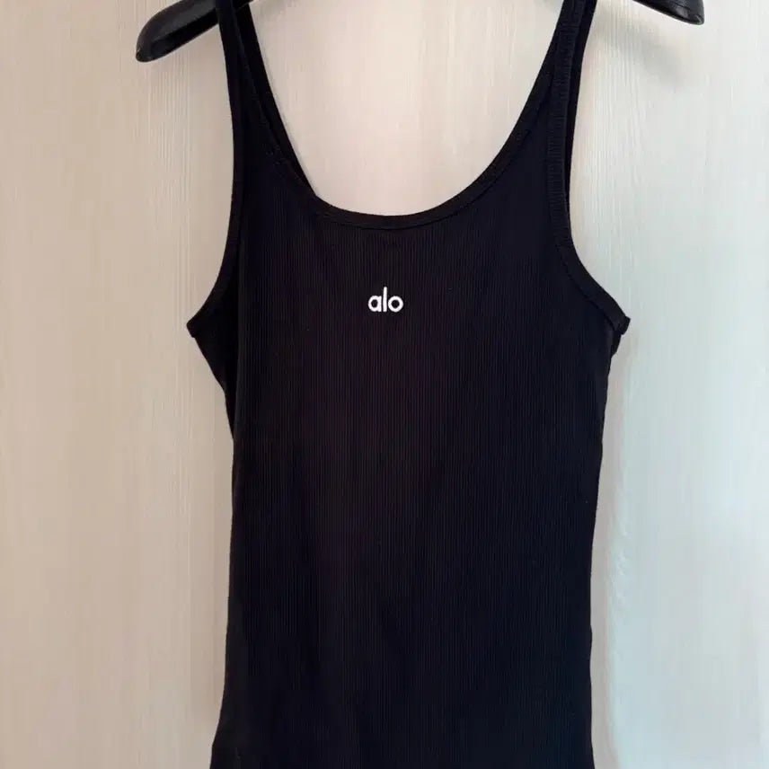 [BUNJANG] Alo Yoga Ribbed Prosper Tank Top - Black (S) / Alo 알로 요가 Ribbed prosper tank S