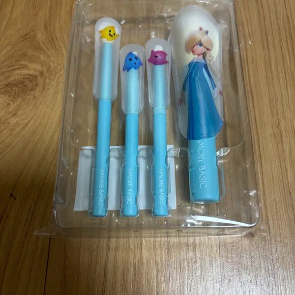 [BUNJANG] Amore Basic Super Mario Glow Mini Makeup Brush 4-Piece Set / 아모레베이직 슈퍼마리오 글로우 미니 메이크업 브러쉬 4종 세트