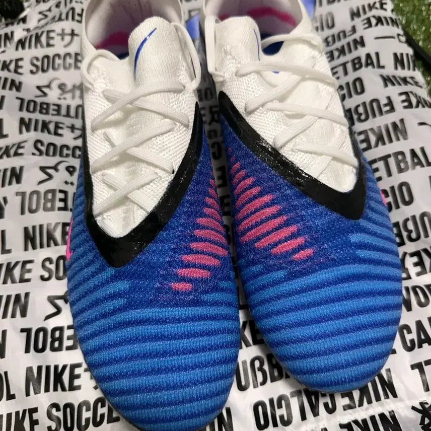[BUNJANG] Nike Phantom 6 Low Elite FG Football Boots (255mm) / (새상품)나이키 팬텀 6 로우 엘리트 FG(255mm)