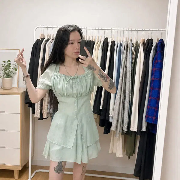 [BUNJANG] DAILY MORE Ribbon Square Chiffon Blouse and Banding Flare Pants Set / 새상품) 데일리모어 (DAILY MORE) 반팔 리본 스퀘어 쉬폰 셔링 블라우스 밴딩 플레어 팬츠 세트 투피스