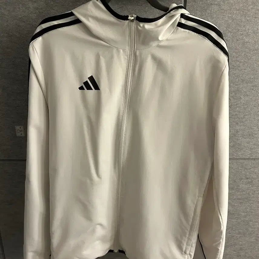 [BUNJANG] Adidas Windbreaker / 아디다스 바람막이(새재품)