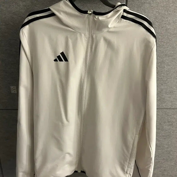 [BUNJANG] Adidas Windbreaker / 아디다스 바람막이(새재품)