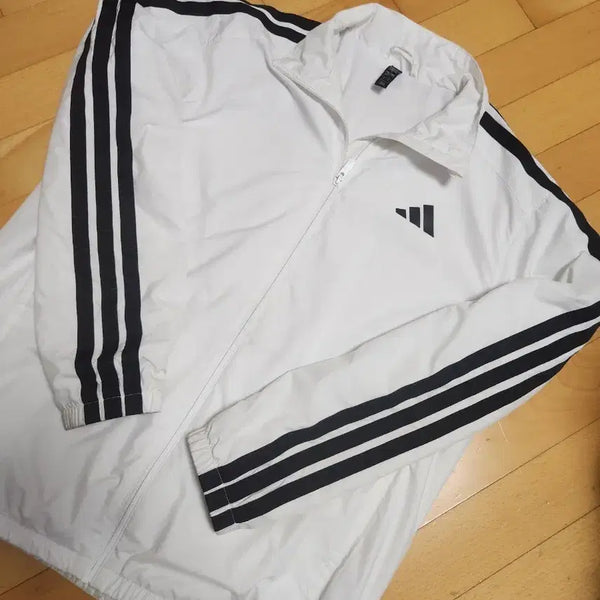 [BUNJANG] Adidas White Windbreaker Jacket / 아디다스 바람막이 흰색