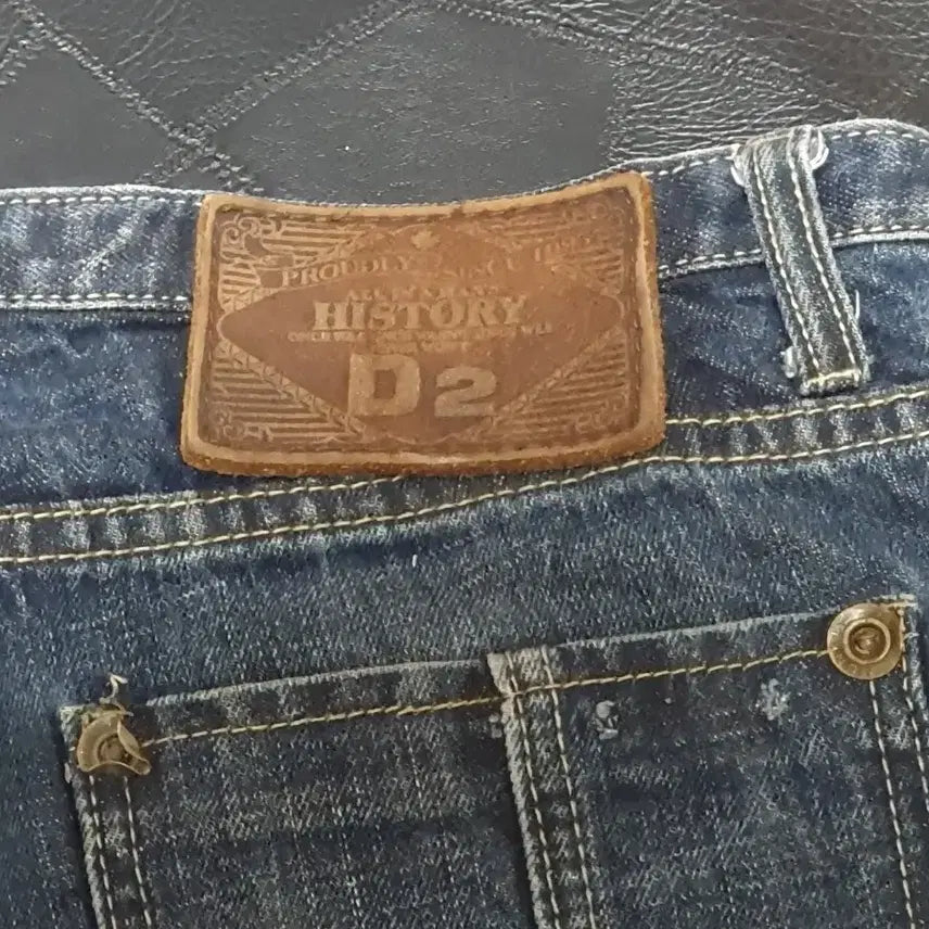 [BUNJANG] Diesel D2 History Jeans / 디젤 D2 히스토리 청바지