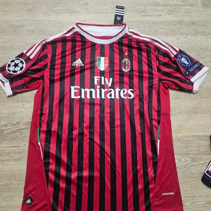 [BUNJANG] AC Milan Zlatan Ibrahimović Marked Retro Jersey / ac밀란 이브라히모비치 마킹 올드 유니폼 레트로 유니폼