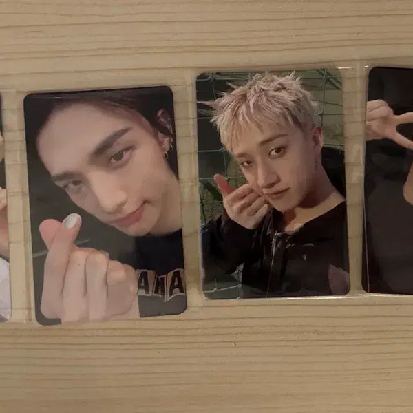 [BUNJANG] Stray Kids Aladdin POB Felix, Han, Chan, Hyunjin Photocard Set / 스트레이키즈 알라딘특전 포카(필릭스,한,찬,현진)