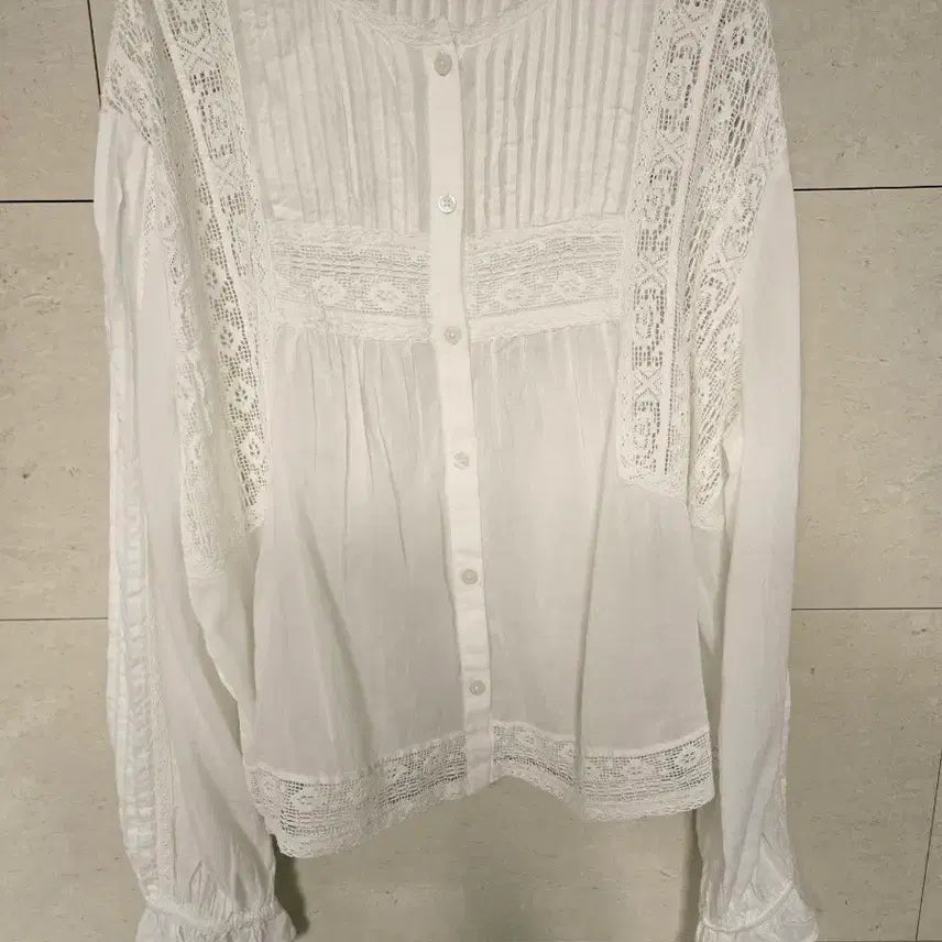 [BUNJANG] Zara Eyelet Lace Blouse White / 새상품) 자라 아일렛 스타일 화이트 레이스 블라우스
