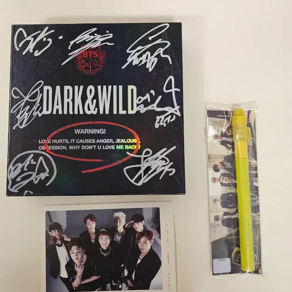 [BUNJANG] BTS Dark & Wild Signed Album, Showcase Invitation, and Lightstick Bundle Set / 방탄소년단BTS  다크앤와일드 싸인앨범,쇼케이스초대장,응원봉 양도합니다