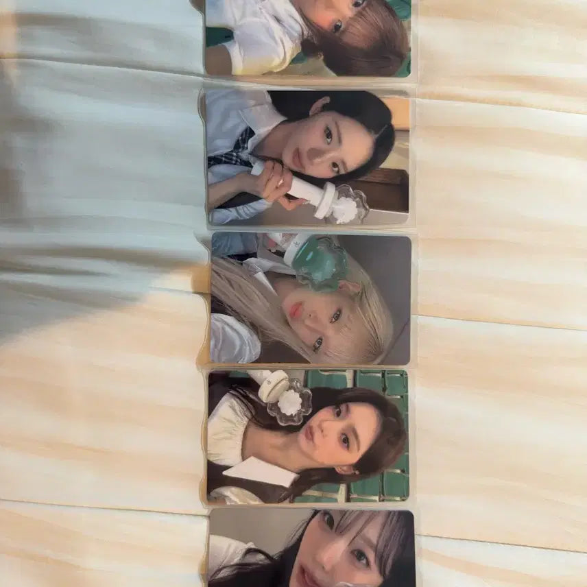 [BUNJANG] fromis_9 Official Light Stick Version 2 Photocard Set / 프로미스나인 응원봉 버전2 포토카드 세트 판매