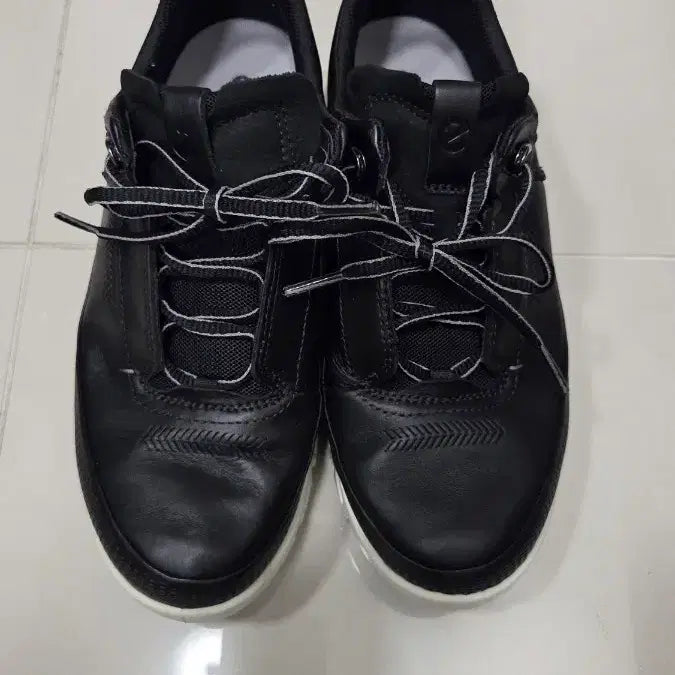 [BUNJANG] Ecco Women's Multi-Vent Gore-Tex Sneakers Size 240 / 에코 여자 멀티벤트 고어텍스 스니커즈 240