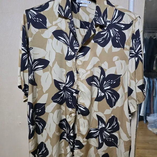 [BUNJANG] ZARA Floral Pattern Shirt / 자라 셔츠 플라워 패턴 셔츠 팝니다
