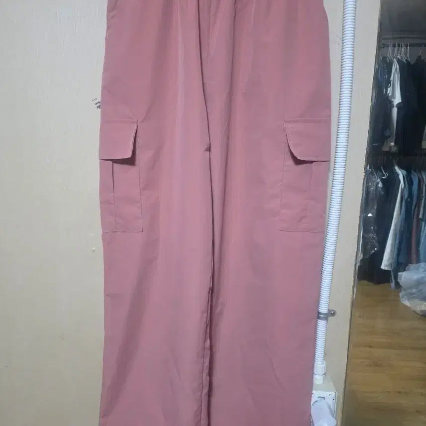 [BUNJANG] Pink Charcoal Wide Fit Cargo Pants / 핑크색 차콜 와이드핏 카고 바지 팝니다