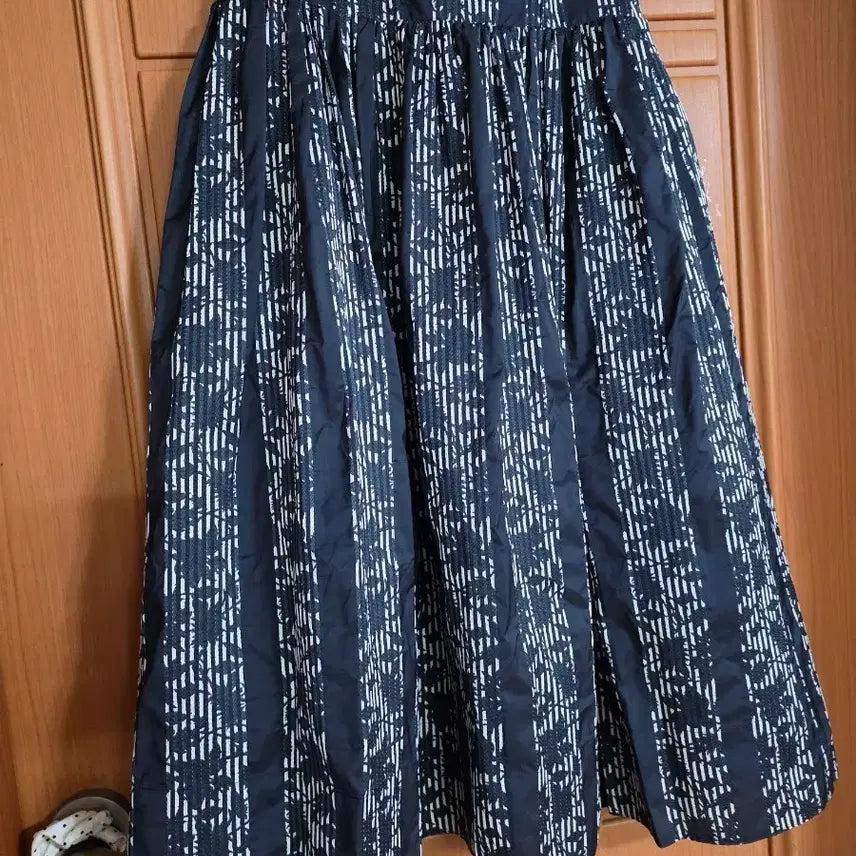 [BUNJANG] MICHAA Black Pattern A-Line Long Skirt / 미샤 스커트