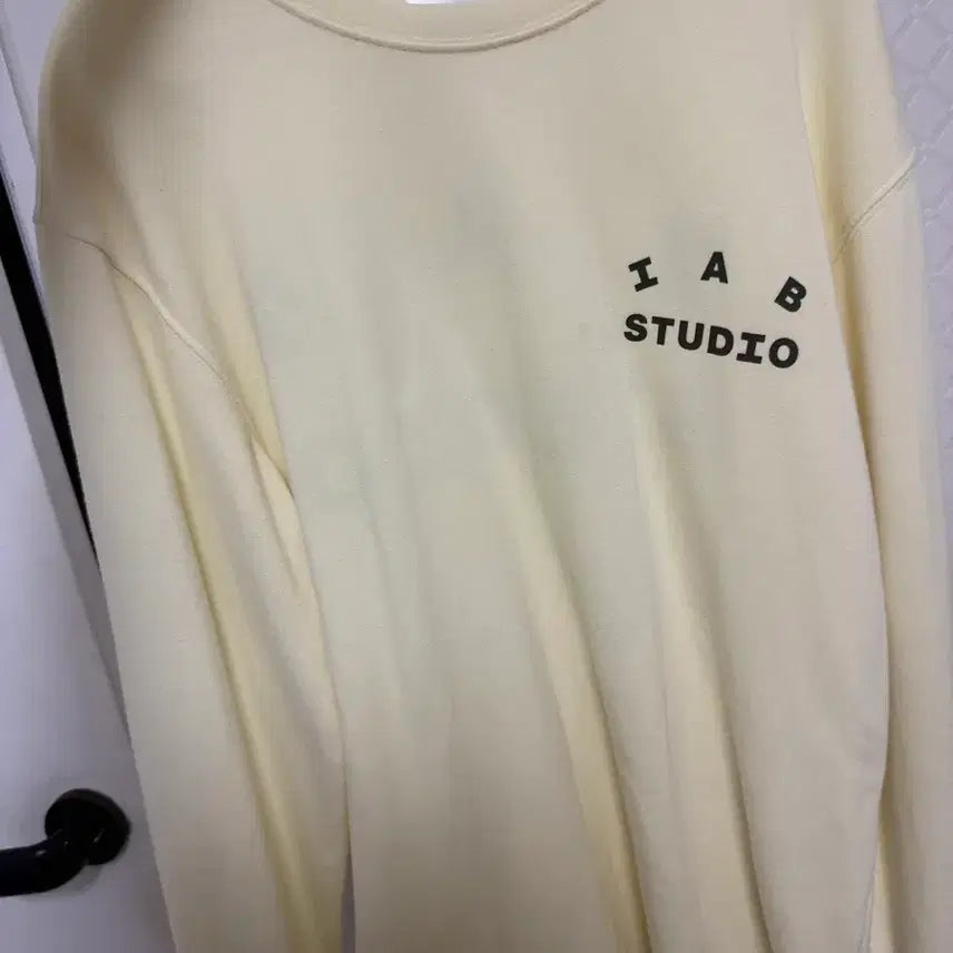 [BUNJANG] IAB Studio Lemon Long Sleeve T-shirt M / 아이앱스튜디오 롱슬리브 레몬 M