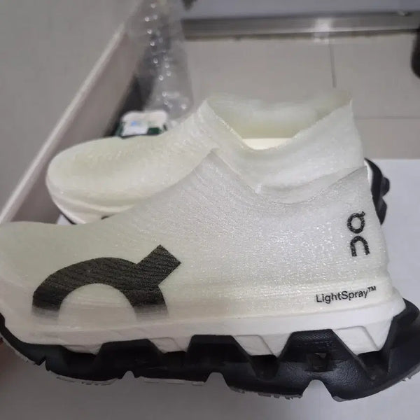 [BUNJANG] On Cloudmonster 3 Hyper LS Running Shoes / LS클라우드몬스터3하이퍼LS 255 (박스포함)