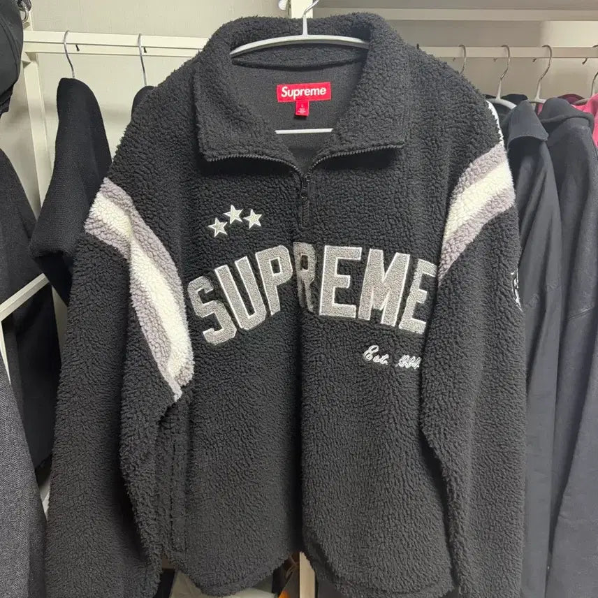 [BUNJANG] Supreme Arc Half Zip Fleece Pullover Black L / 슈프림 아크 하프 집 플리스 풀오버 블랙 L사이즈 (23FW)