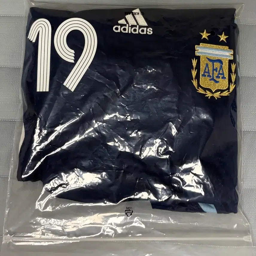 [BUNJANG] Argentina Lionel Messi 2006-2008 Replica Jersey (Size M) / 06-08아르헨티나 메시 유니폼 m사이즈