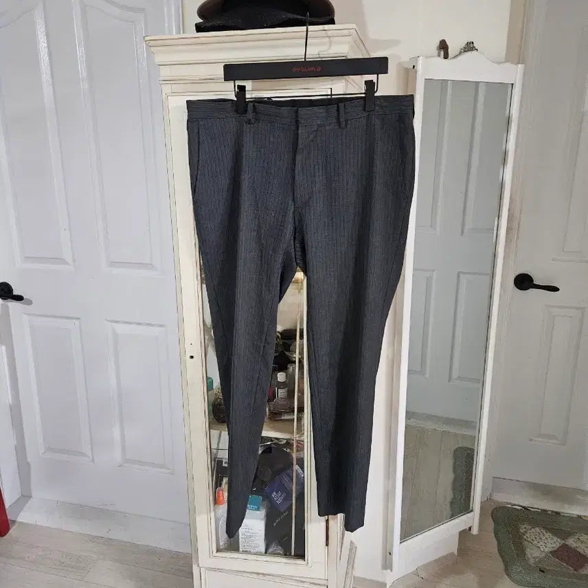 [BUNJANG] Men's Pinstripe Suit Pants - Size 33 / 정장 바지 핀스트라이프 남성복33