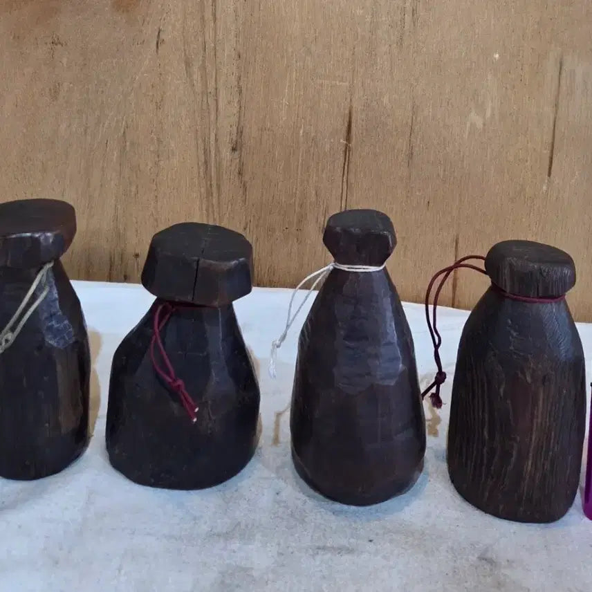 [BUNJANG] 100-Year-Old Pine Knot 'Godeurae' Set of 4 / 100년세월의 관솔/ 광솔 고드래 4점