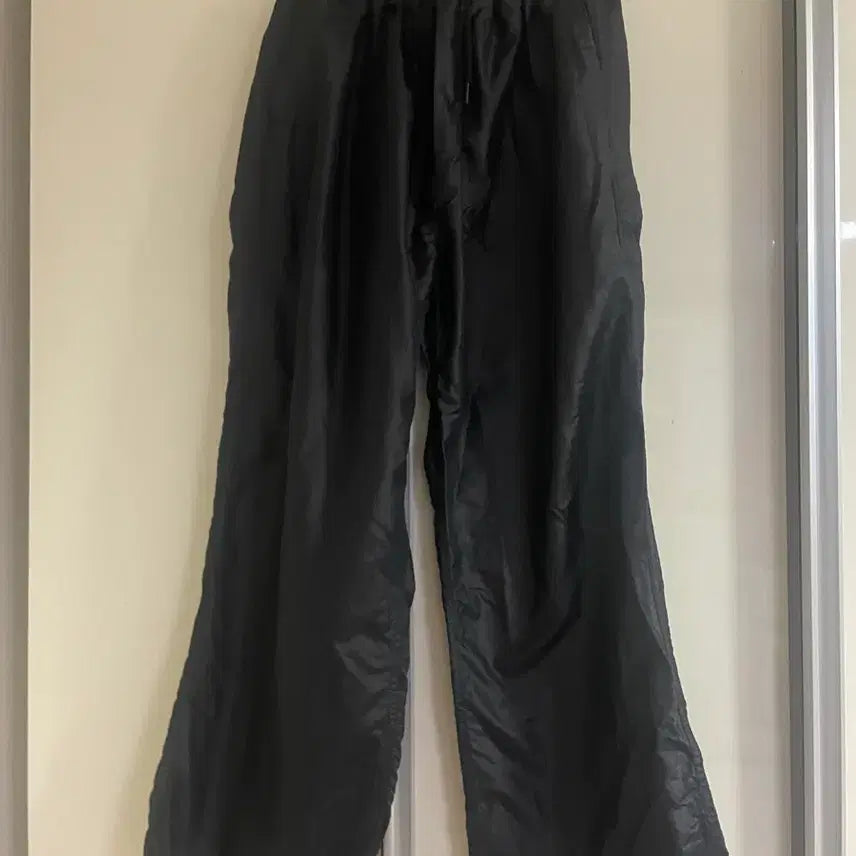 [BUNJANG] Black Wide Training Pants / 블랙 와이드 트레이닝 팬츠