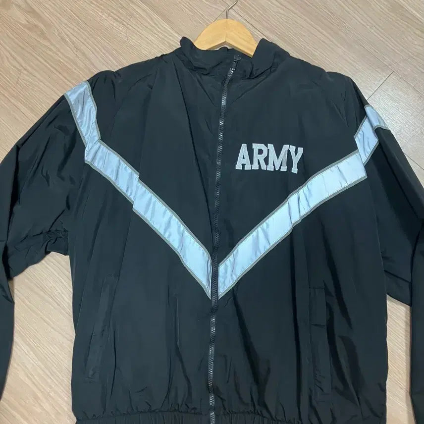 [BUNJANG] YMCLKY Air Force Windbreaker Jacket / YMCLKY ipfu 공군 바람막이 자켓 L/R