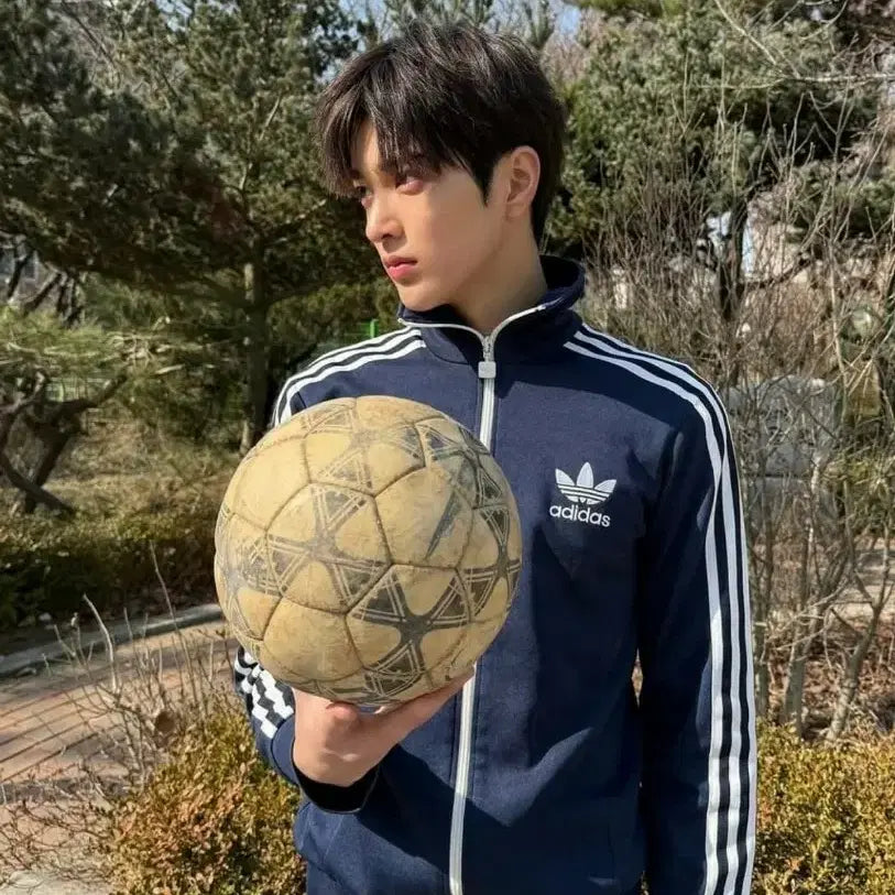 [BUNJANG] Adidas Europa 12s Original Track Top Navy (M) / (코르티스 건호) 아디다스 12s 유로파 오리지널 트랙탑 네이비 (M)