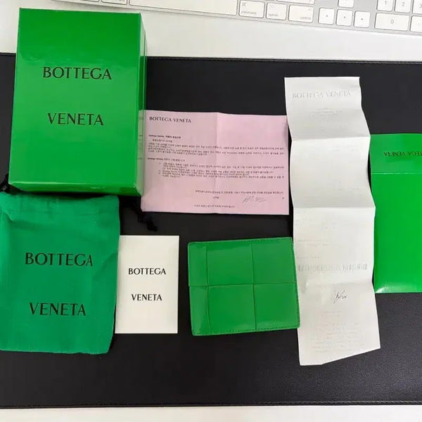 [BUNJANG] Bottega Veneta Bi-fold Wallet / 보테가베네타 반지갑 새상품급