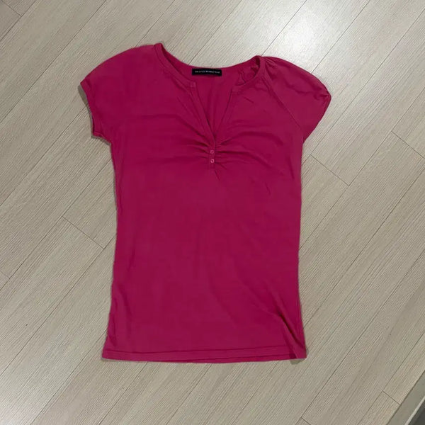 [BUNJANG] Brandy Melville Shirring Short Sleeve T-Shirt / 브랜디멜빌 셔링 반팔