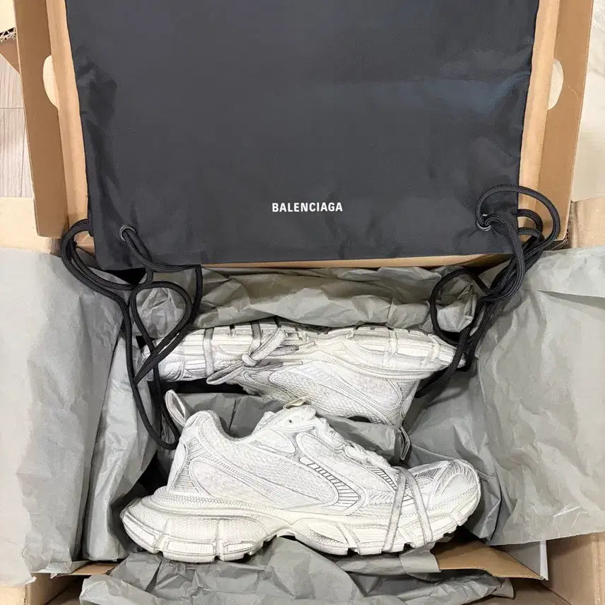 [BUNJANG] Balenciaga 3XL Sneakers White Size 44 / 발렌시아가 3XL 화이트 44