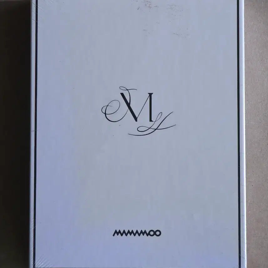 [BUNJANG] Mamamoo Mini Album Vol. 11 WAW (Sealed) / 마마무 미니 11집 WAW 미개봉 앨범