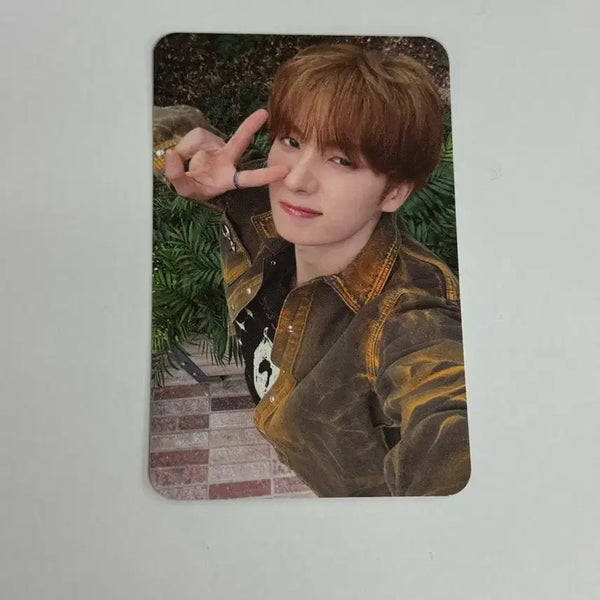 [BUNJANG] TWS Youngjae Tokyo Harajuku The Hyundai Exclusive Photocard / 투어스 TWS 영재 도쿄 하라주쿠 더현대 특전 포토카드 양도