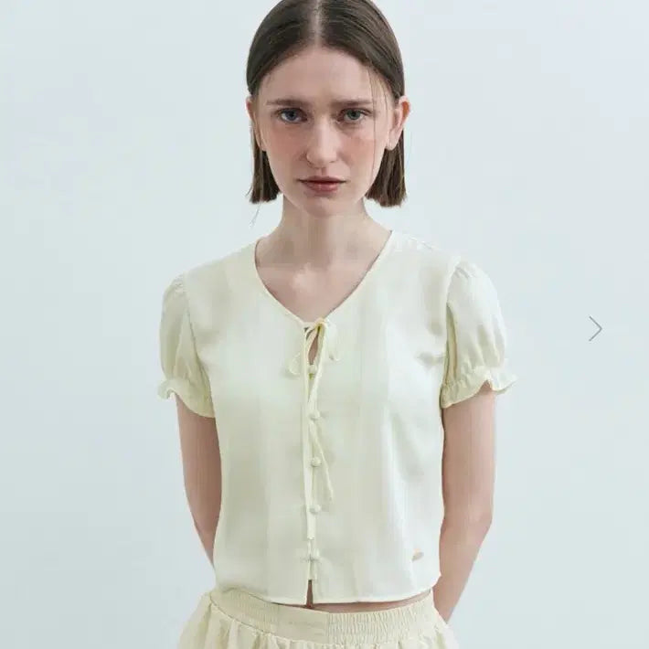 [BUNJANG] Marithe Half Sleeve Satin Blouse S / 마리떼 하프슬리브 사틴 블라우스 s