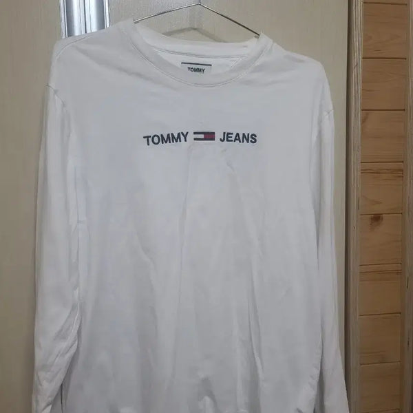 [BUNJANG] Tommy Jeans Long Sleeve T-Shirt White / 타미진스 긴팔 티셔츠 화이트:상태는최상입니다