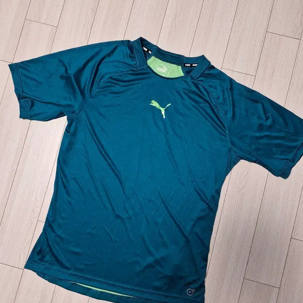 [BUNJANG] Puma FTBLNXT PWRCOOL Training T-Shirt Men's Size L (100) / 새상품급) 푸마 FTBLNXT PWRCOOL 트레이닝 반팔티셔츠 사이즈100L남성용 푸마 FTBLNXT PWRCOOL 티셔츠 제품입니다. 흡습속건 기능이 포함된 축구 및 운동용