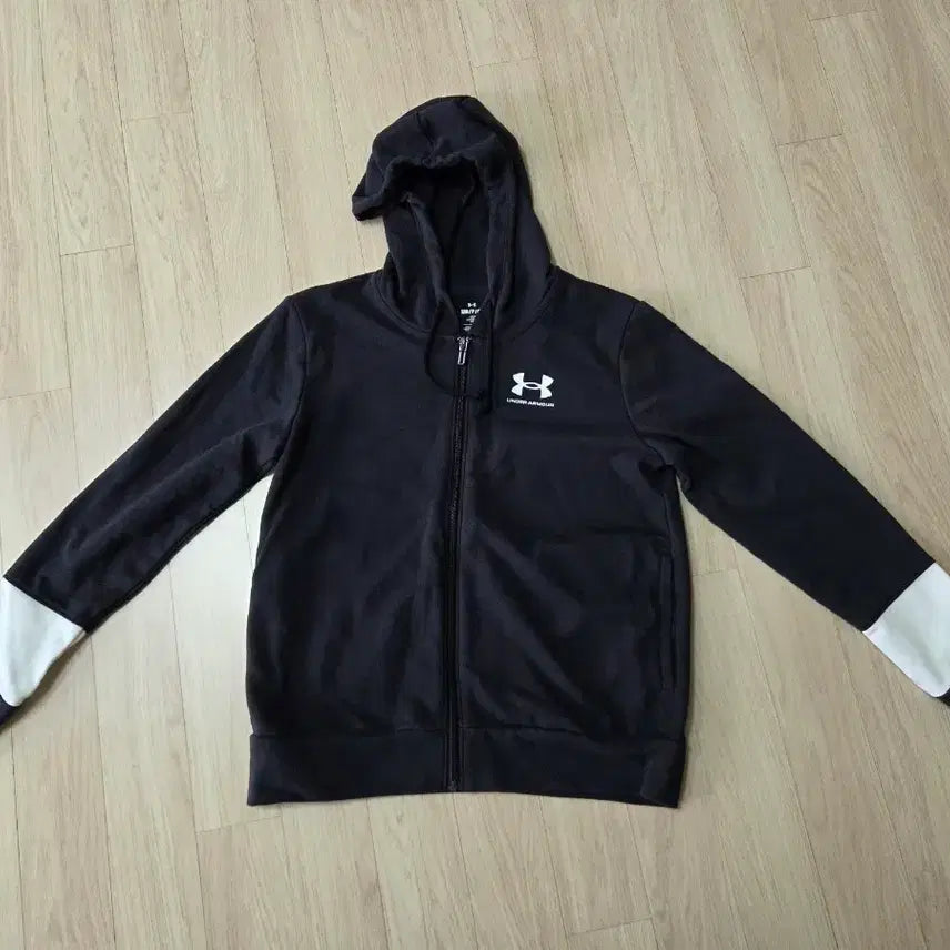 [BUNJANG] Under Armour Colorblock Hooded Zip-Up Jacket / 언더아머 후드 집업 블랙 화이트 배색
