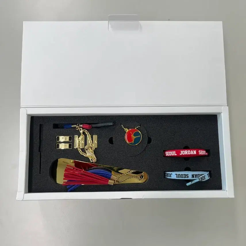 [BUNJANG] Nike Jordan 3 Seoul Special Goods Set / [정품] 나이키 조던3 서울 스페셜 굿즈 세트