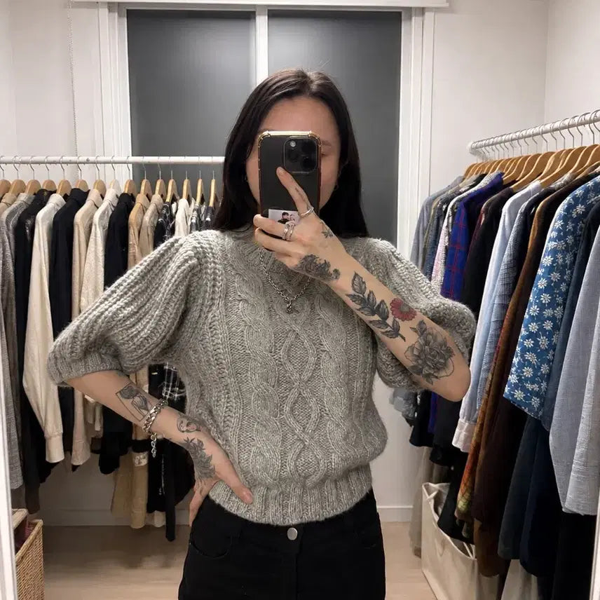 [BUNJANG] Grey Twisted Puff Sleeve Knit T-Shirt / 그레이 꼬임 퍼프소매 니트 반팔