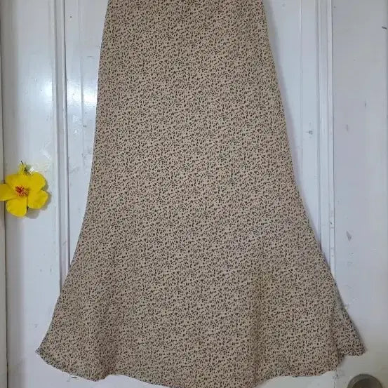 [BUNJANG] Women's Comfortable Elastic Waistband Long Skirt / 여름 시원한 고급스러운   밴딩  롱스커트  깨끗해요  허리26까지